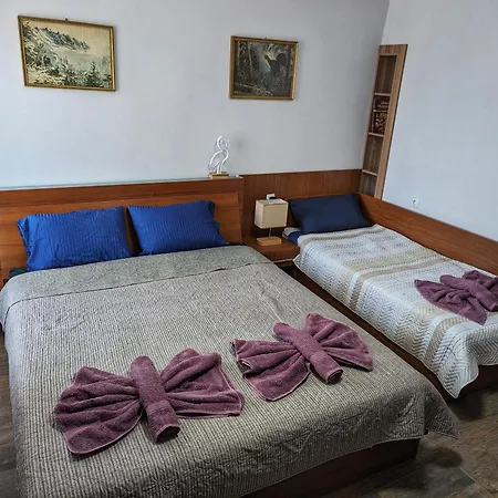 студио за гости - лили Apartment *